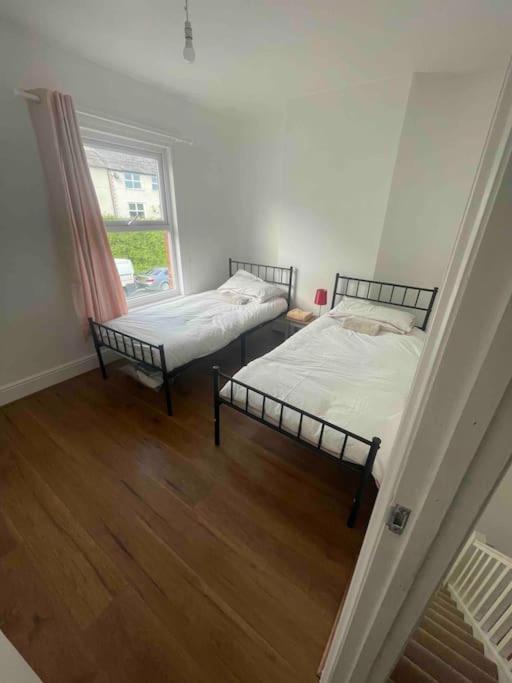 Modern 2 Bedroom Terraced House 多佛尔 外观 照片