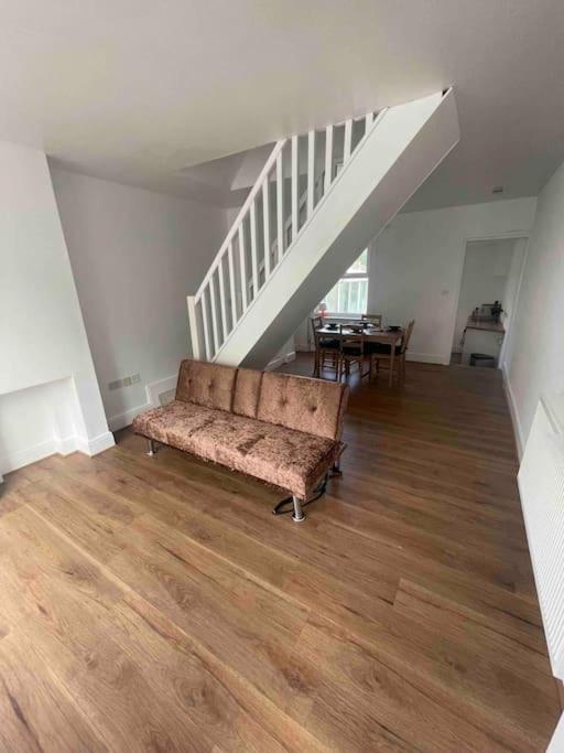 Modern 2 Bedroom Terraced House 多佛尔 外观 照片